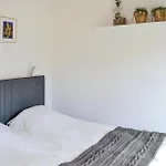 59 Hébergement de vacances *