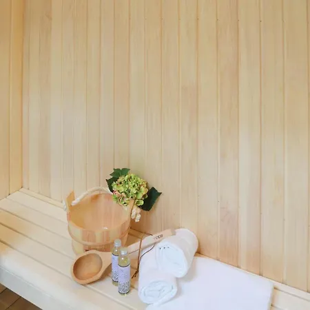 4 Bedroom Cozy In Saeby