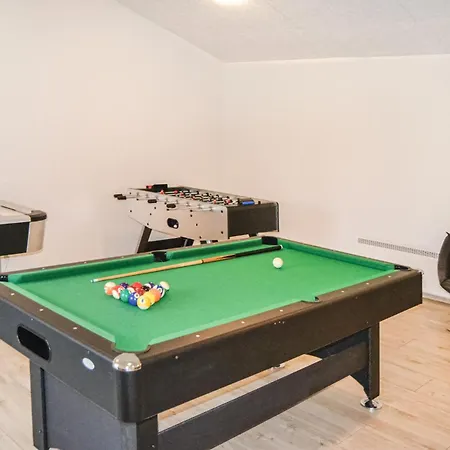 4 Bedroom Cozy In Saeby Nordost