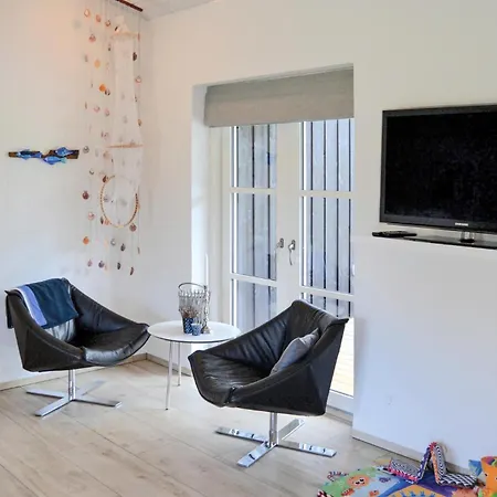 Holiday home 4 Bedroom Cozy In Saeby *
